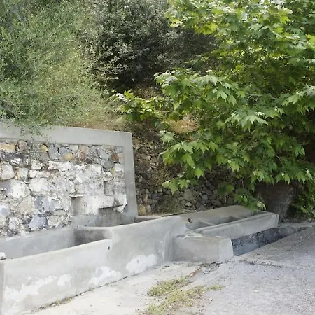 Villa Rosales Stone House à AmigdhalokeFálion Extérieur photo