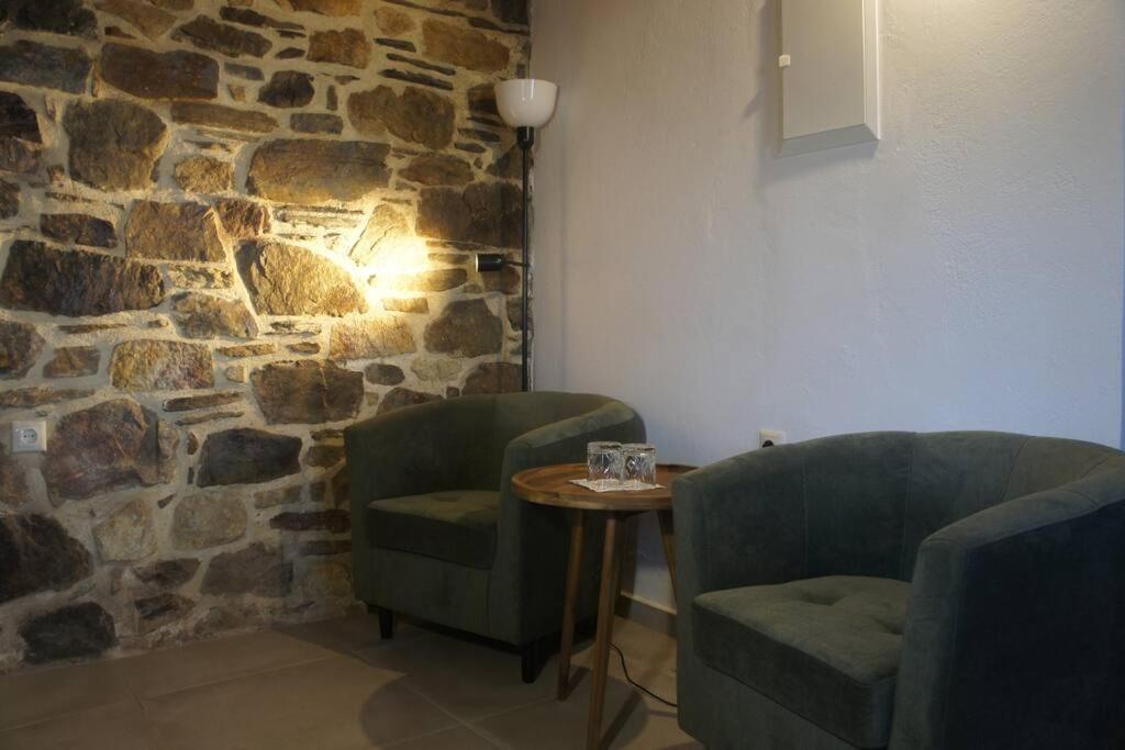 Holiday home Rosales Stone House *