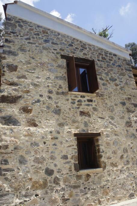 Prázdninový dům Rosales Stone House *
